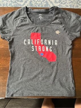 Rabbit California Strong Graphic Tee - Charcoal/Red